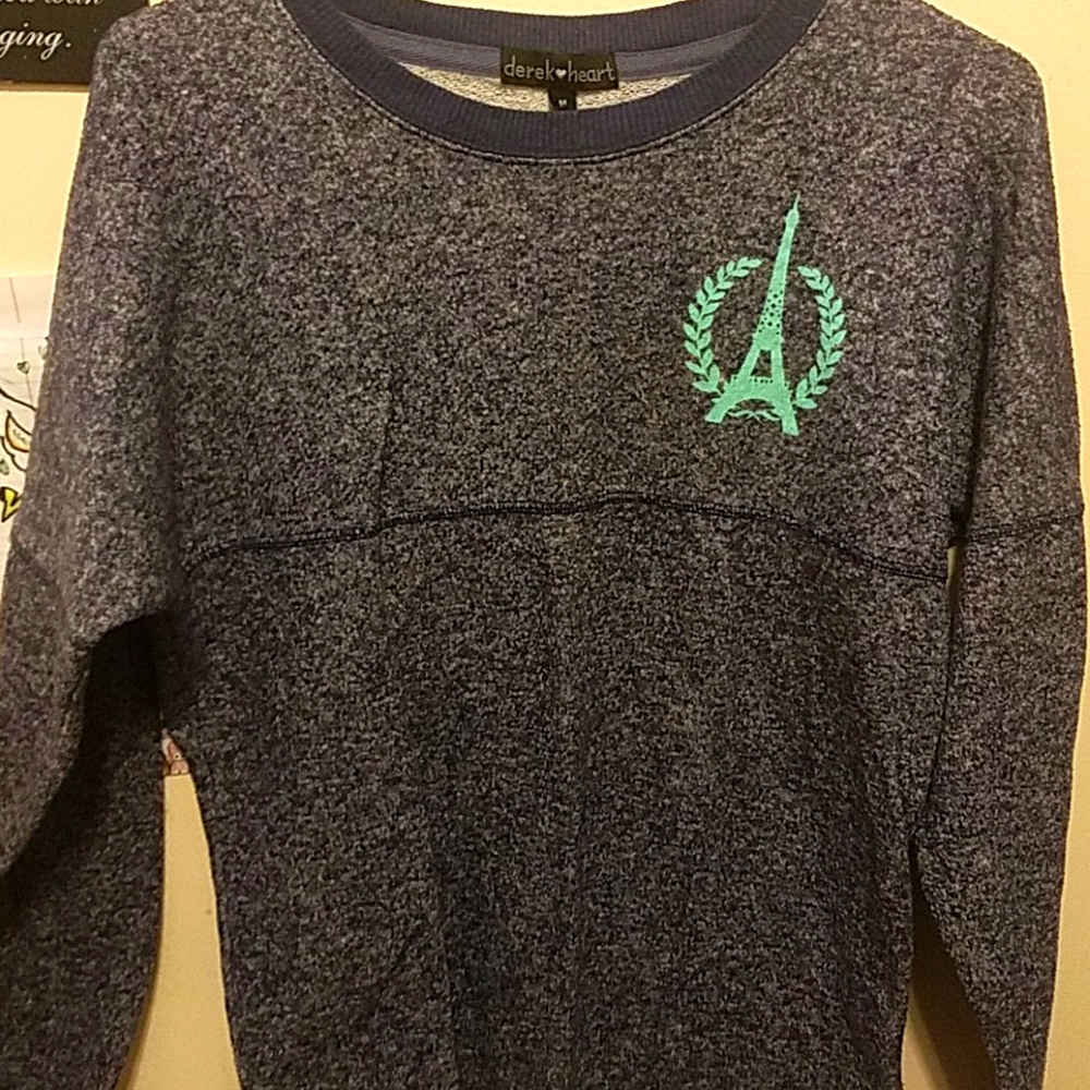 Womans sweater shirt